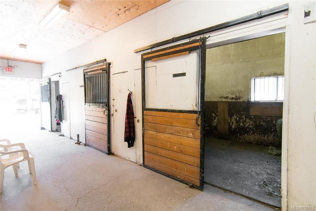 listing image 16041751938551662629