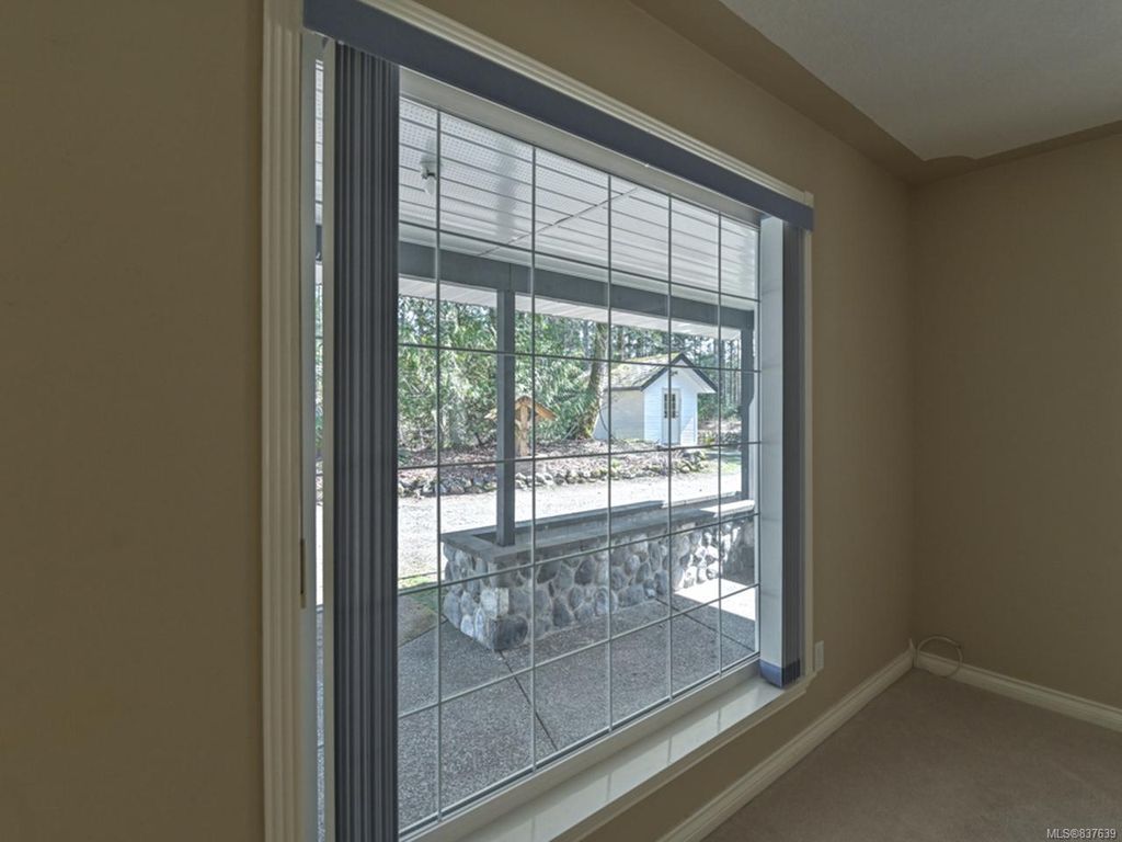 listing image 16045352920238465042