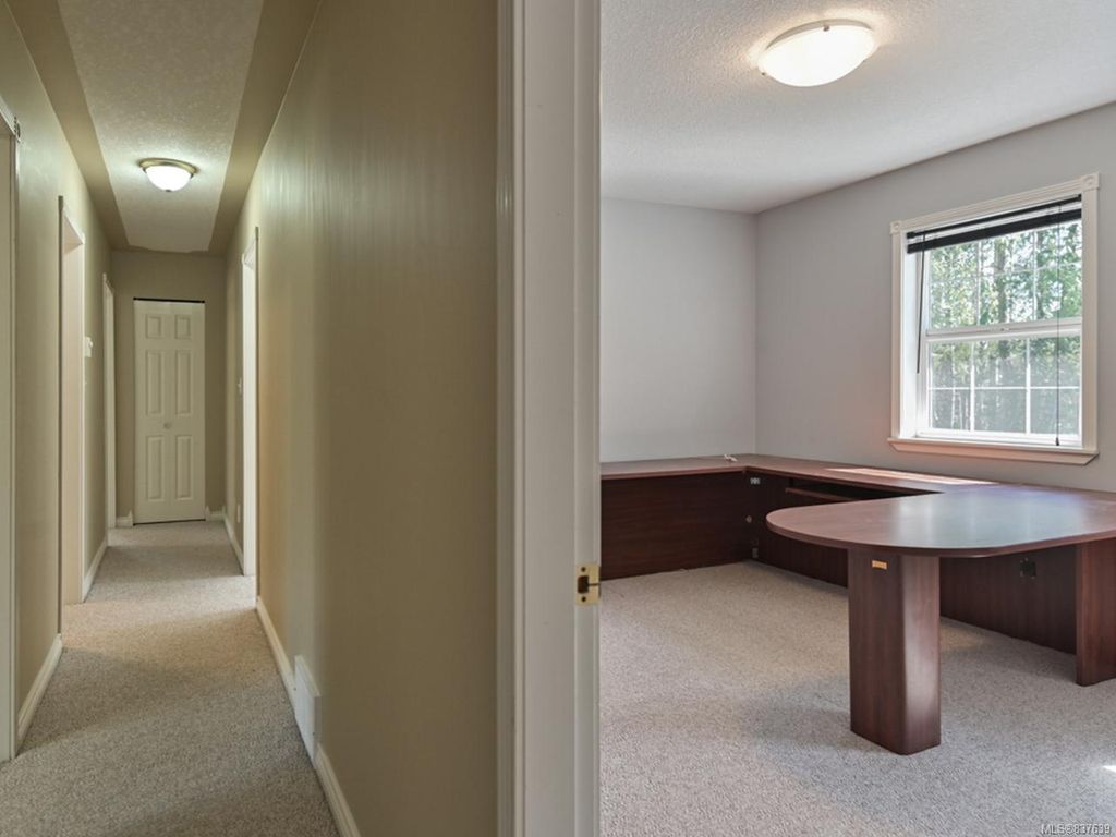 listing image 16048447844405616086