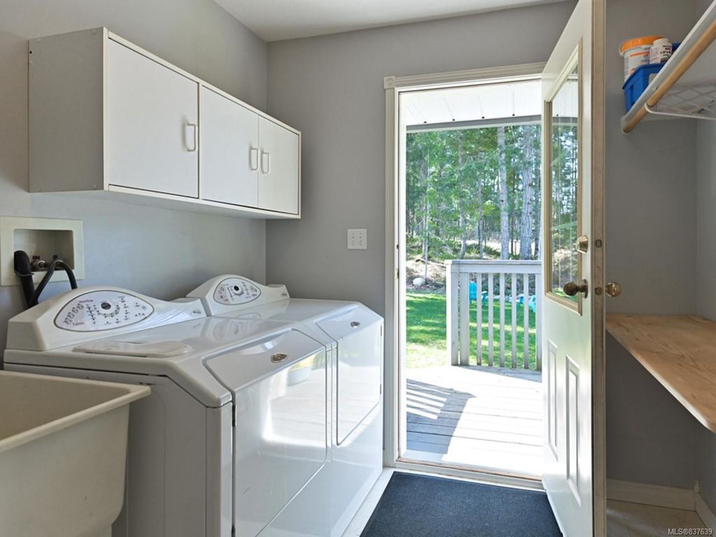 listing image 16043787889953077552