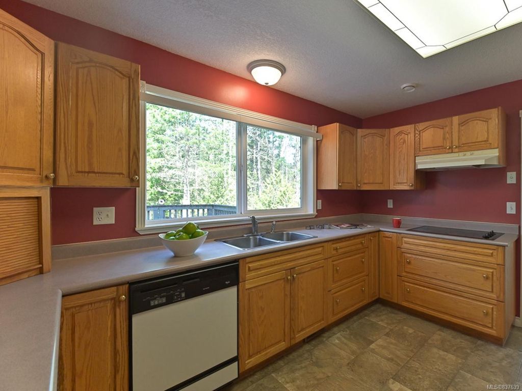 listing image 16041868465483287589