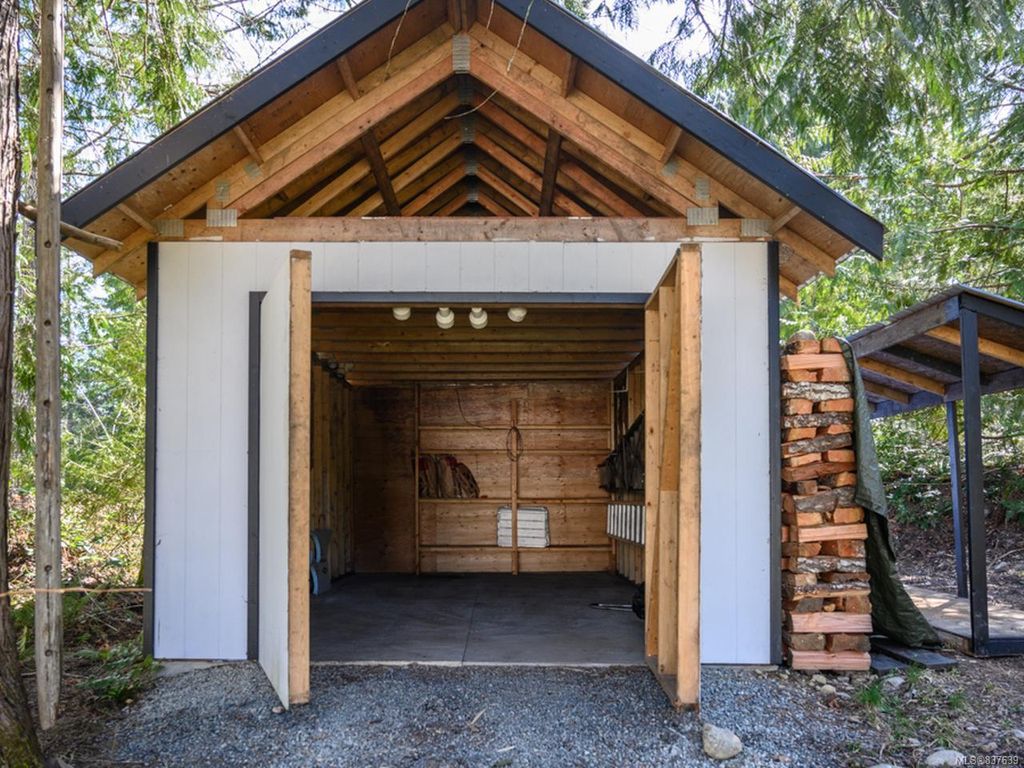 listing image 16048178249196074563