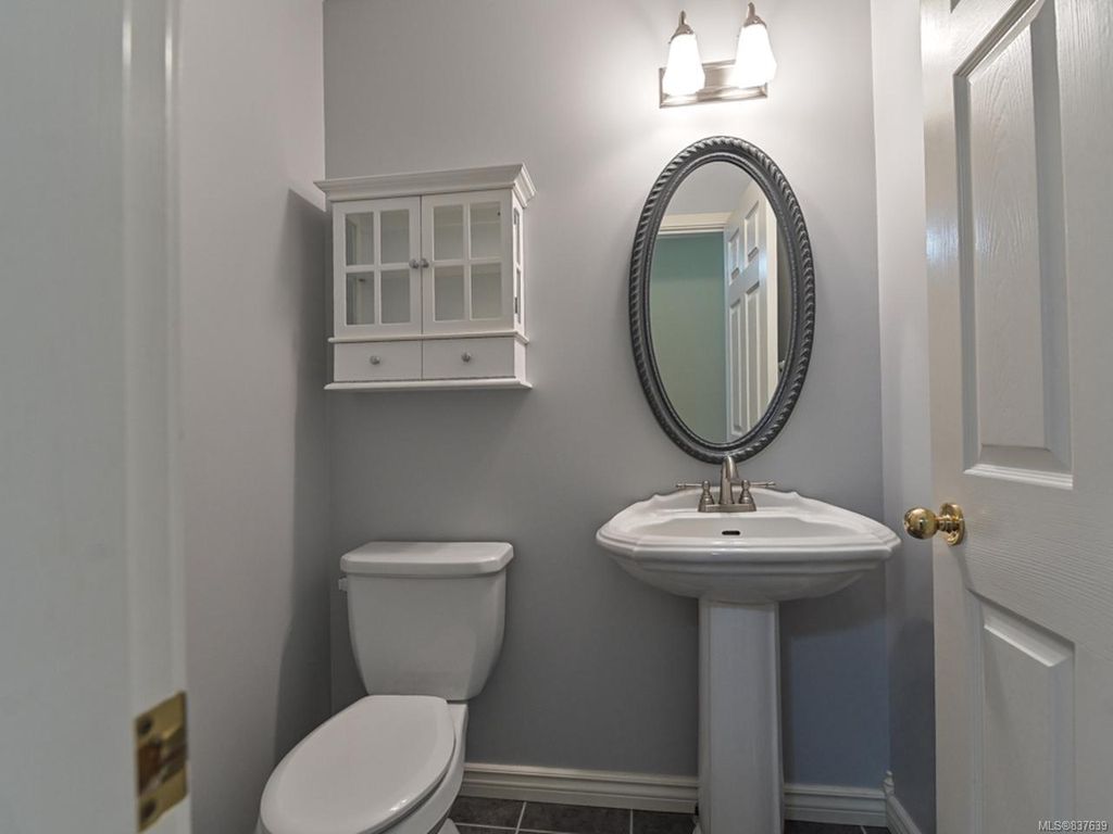 listing image 16045132271443731494