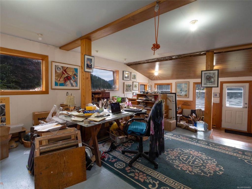 listing image 16040386798799184018