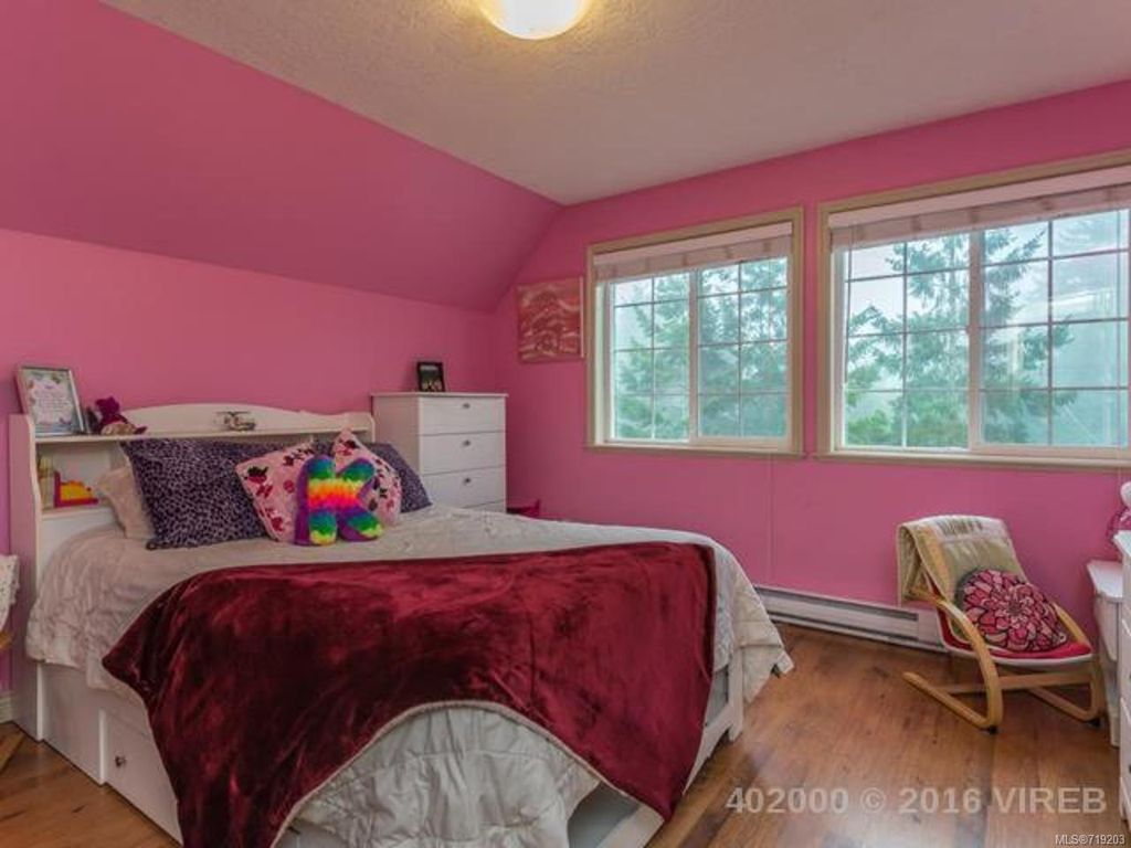 listing image 16045654115323391767