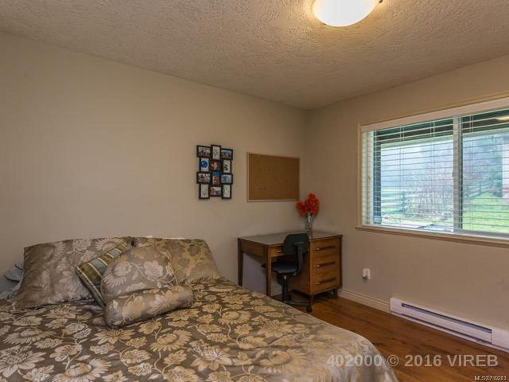 listing image 16042788317157021903