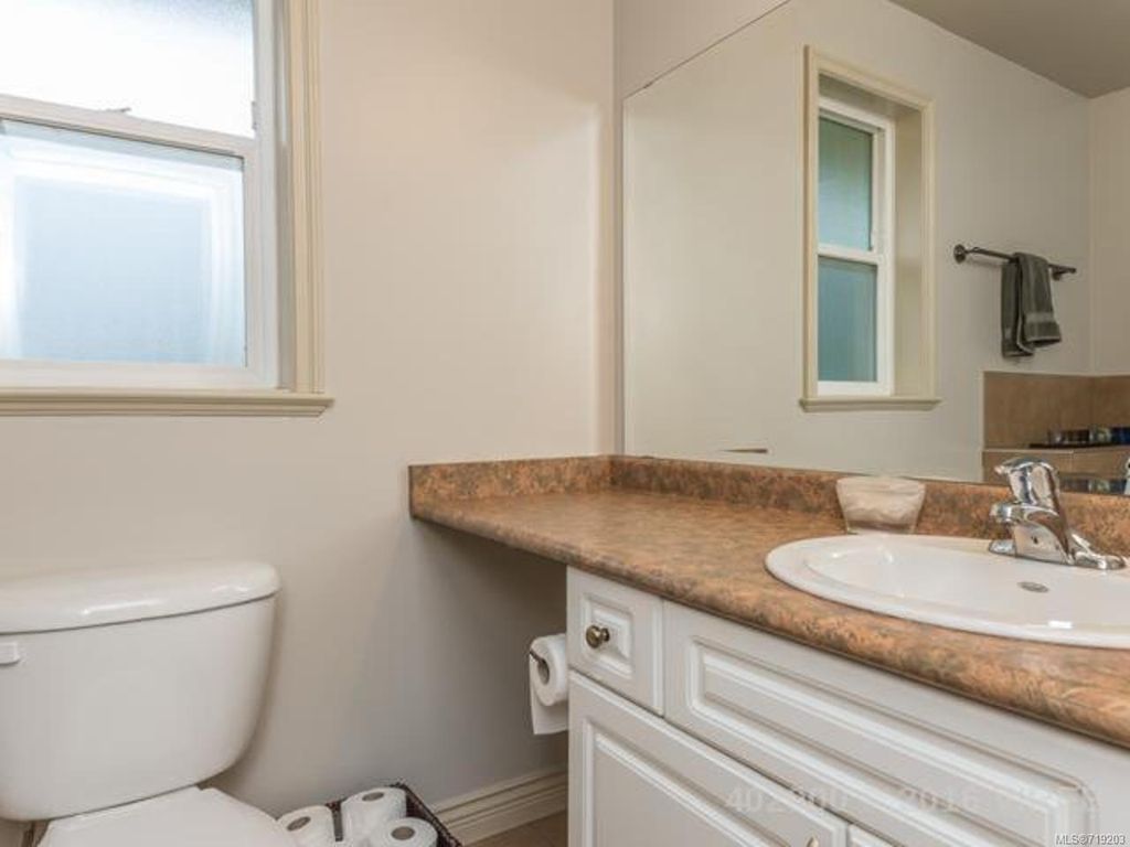 listing image 16047302145074150489