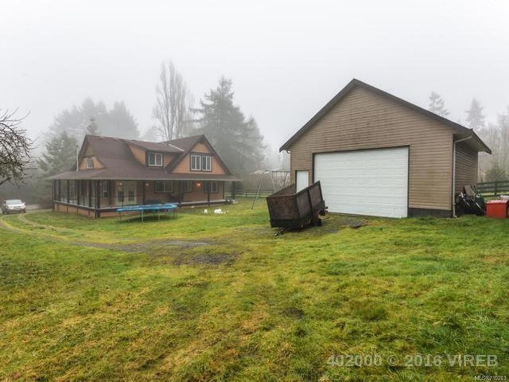 listing image 16041245872371320307