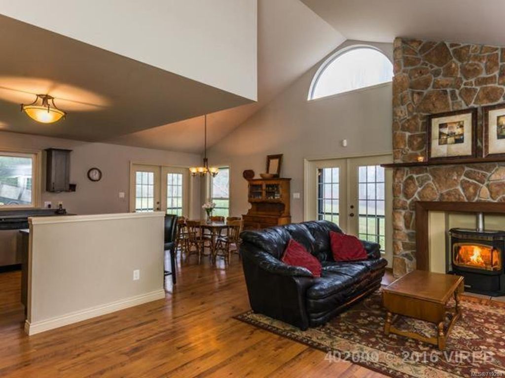 listing image 16040574729681031433
