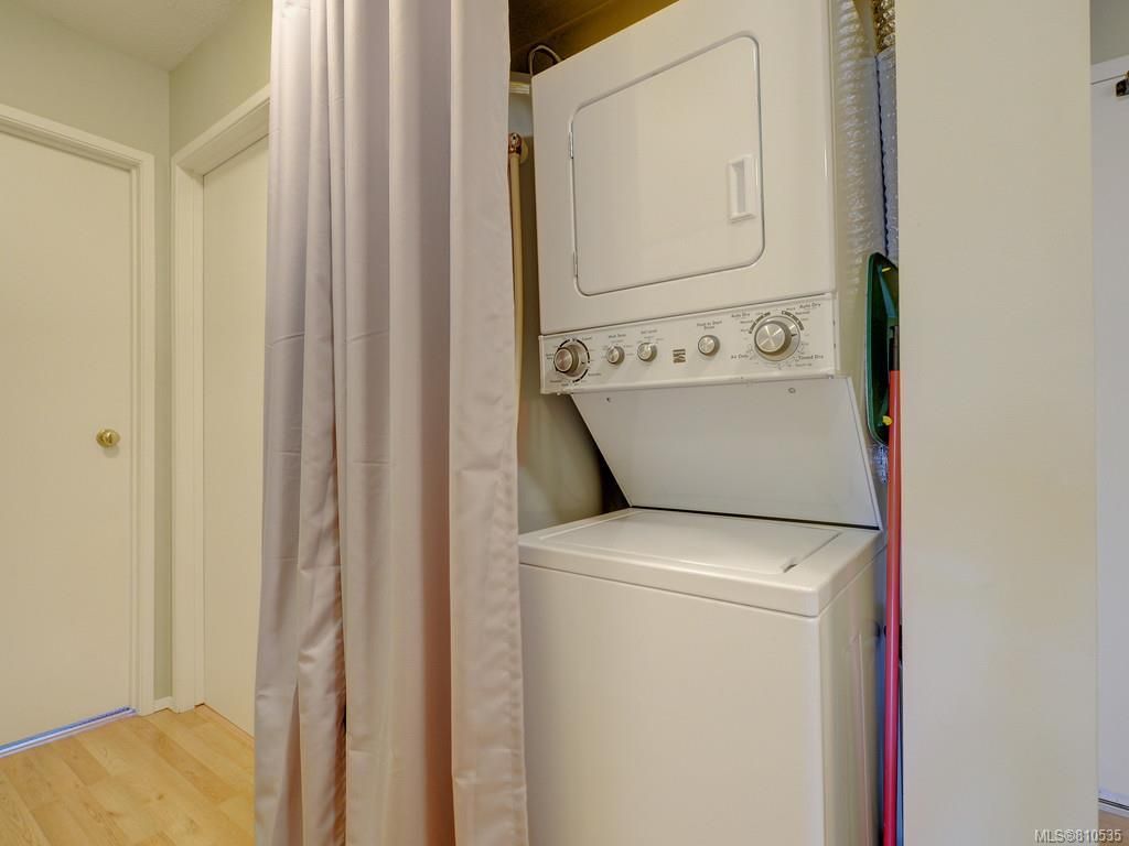 listing image 16043832803272588666
