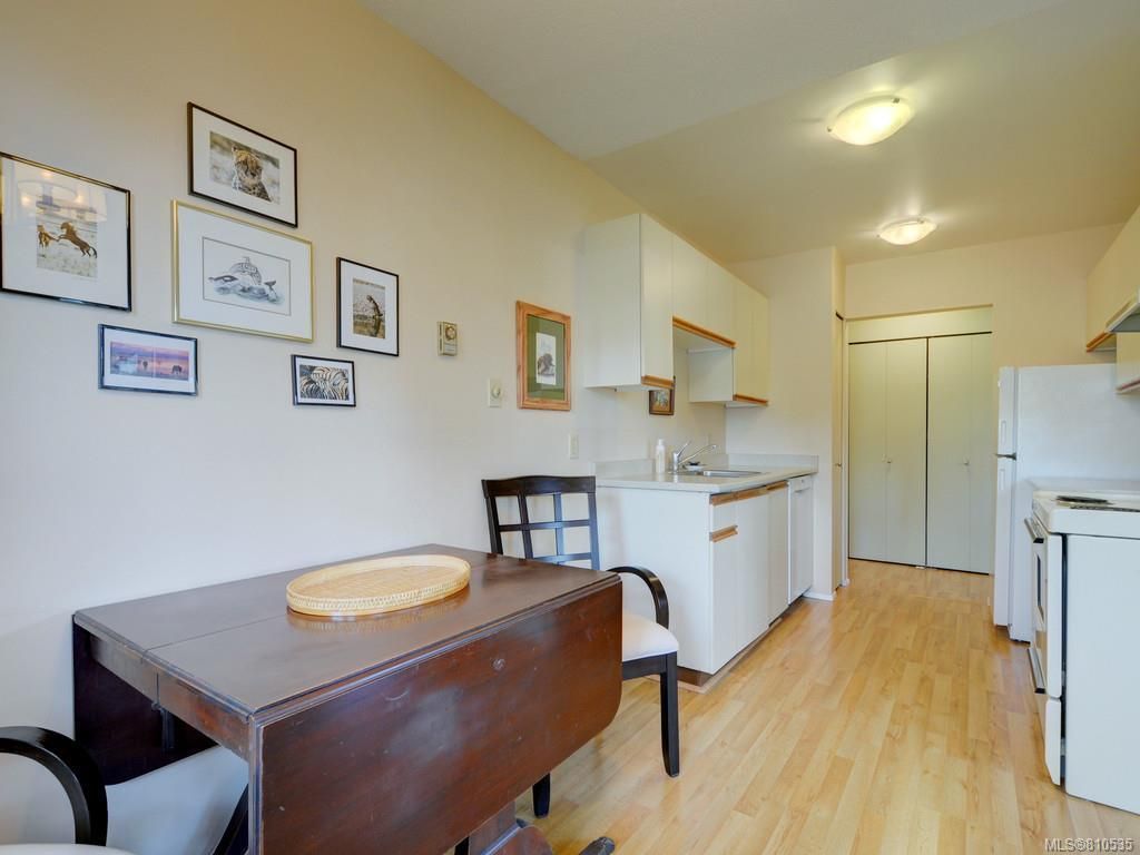 listing image 16046165764056838608