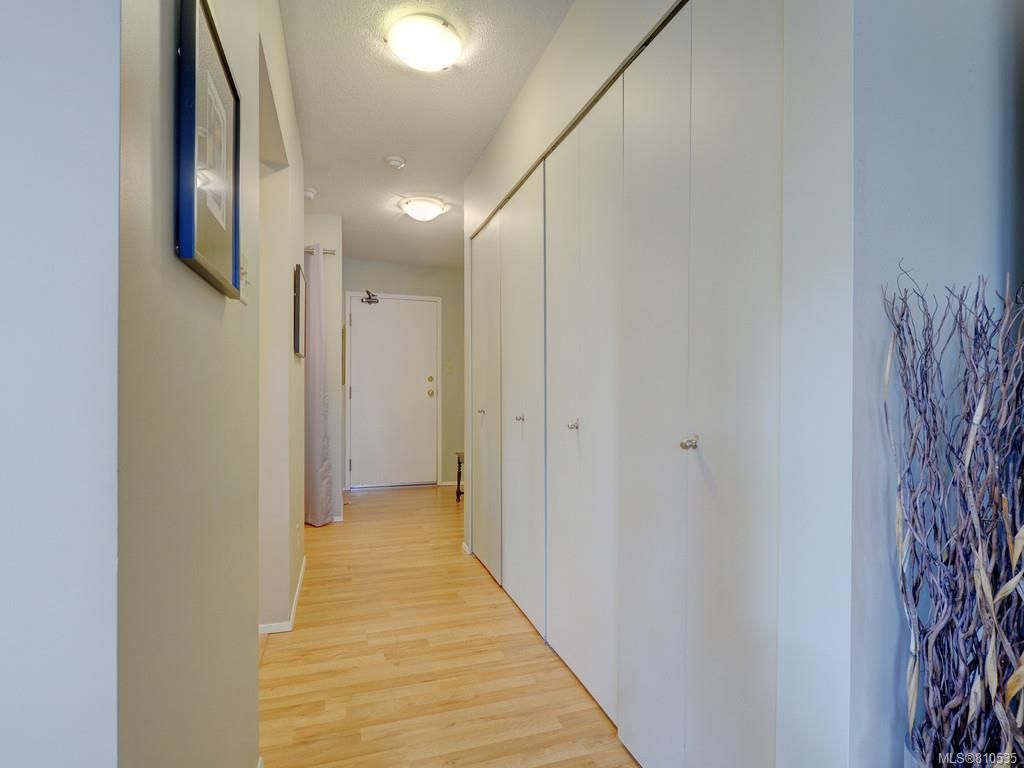 listing image 16047874968164920571