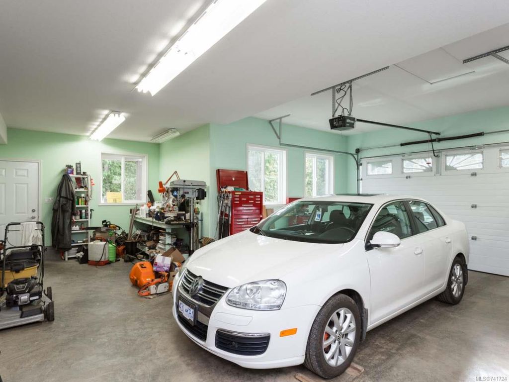 listing image 16042855313226382748