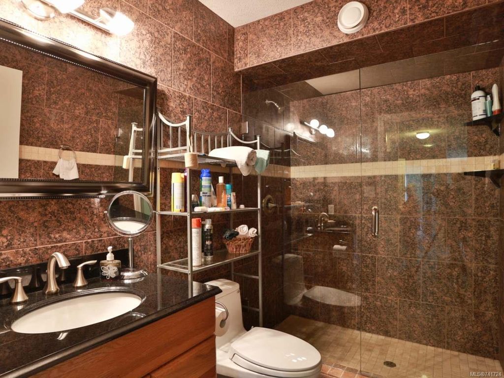 listing image 16042544377992401900