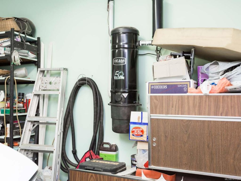 listing image 16040345004921757590