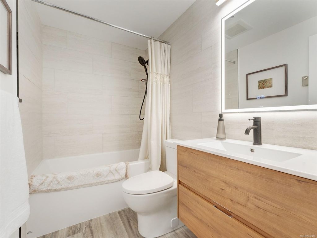 listing image 16040127050963700108
