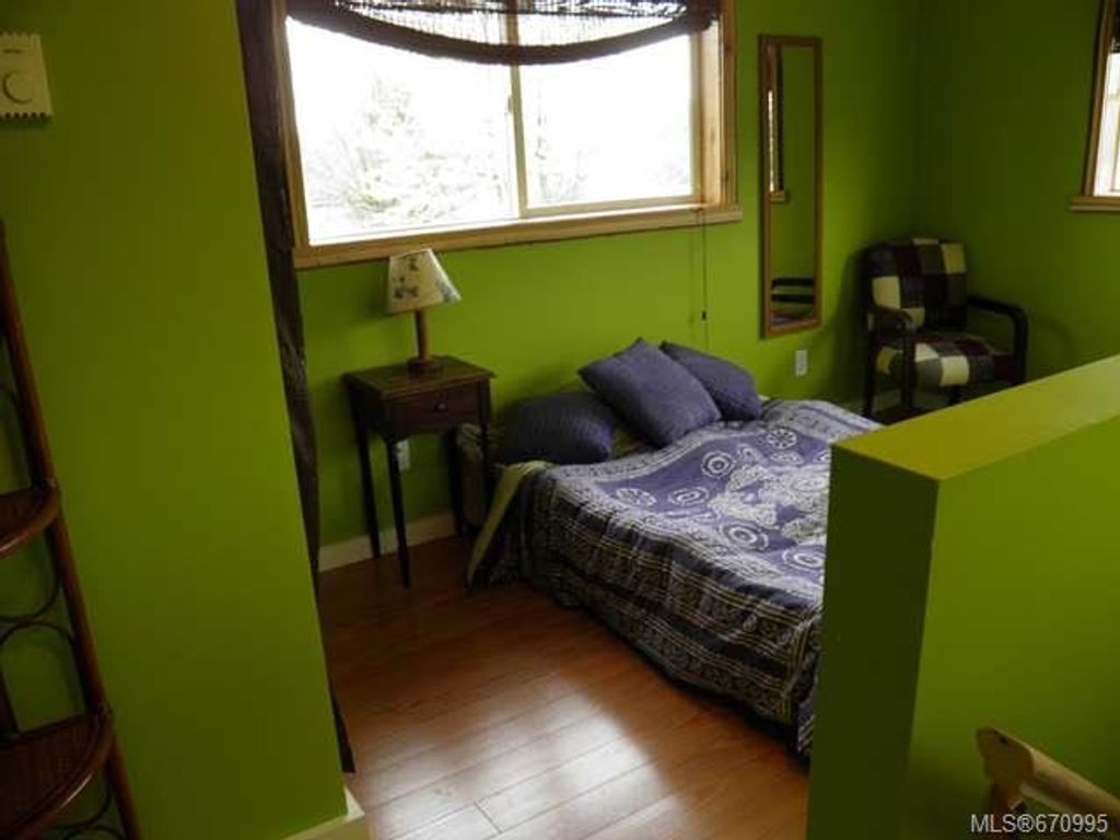 listing image 16049215969831108358