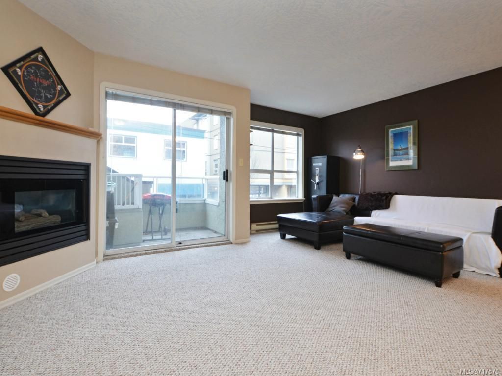 listing image 16044917493852512050
