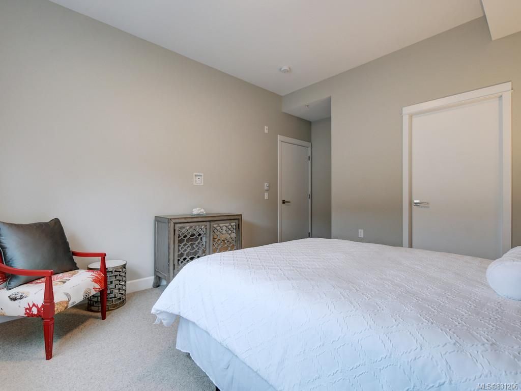 listing image 16041963056963