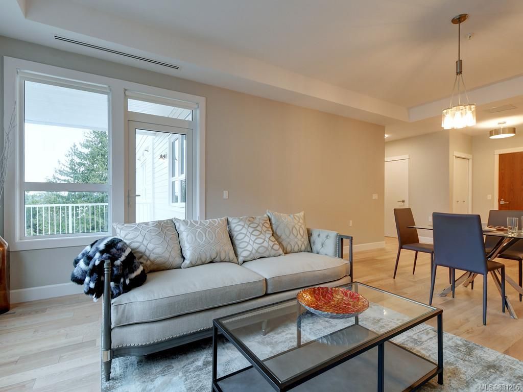 listing image 16042386283841