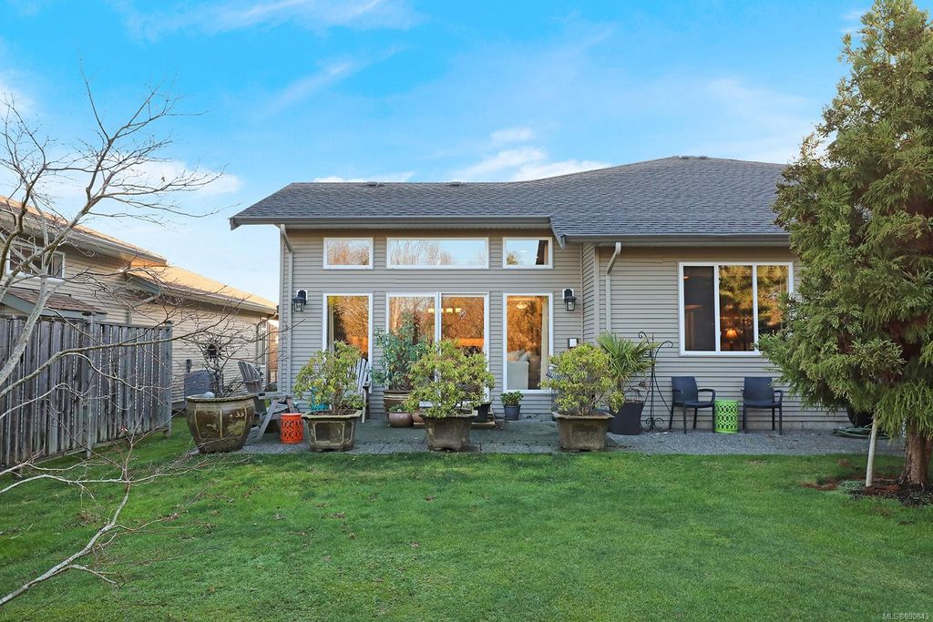 listing image 16042138969675