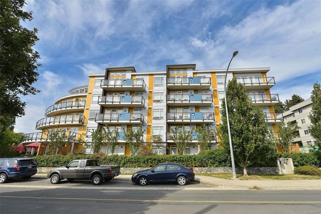 listing image 16042509389195