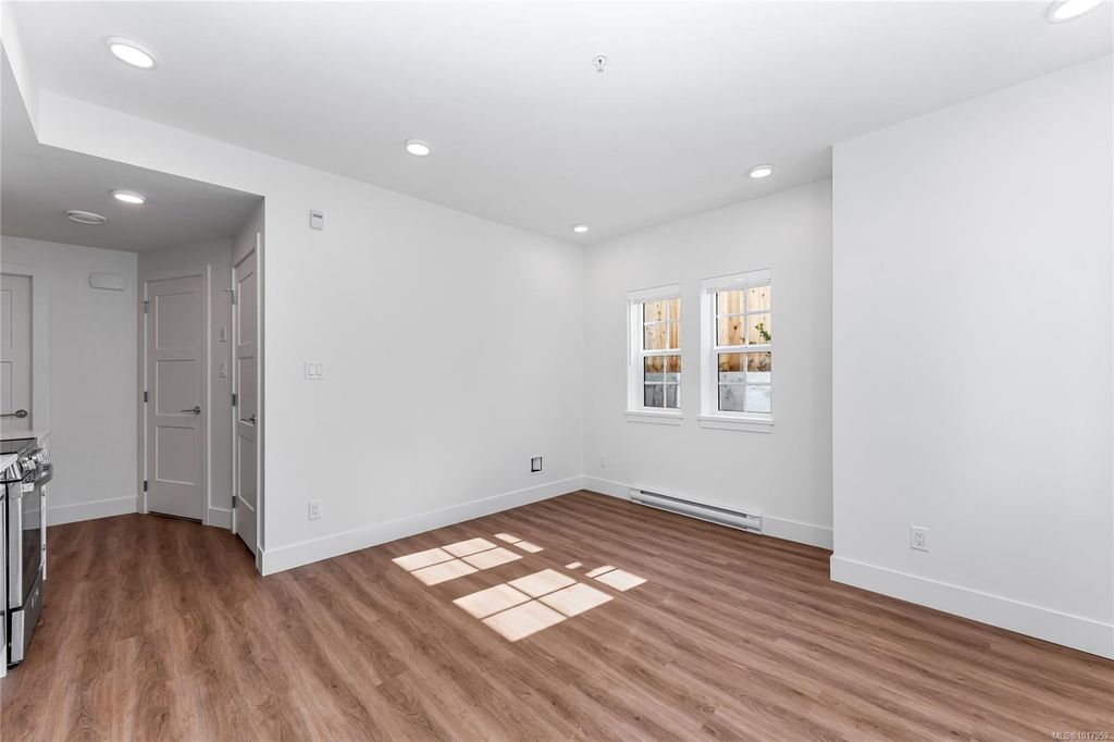 listing image 16043734225329299268