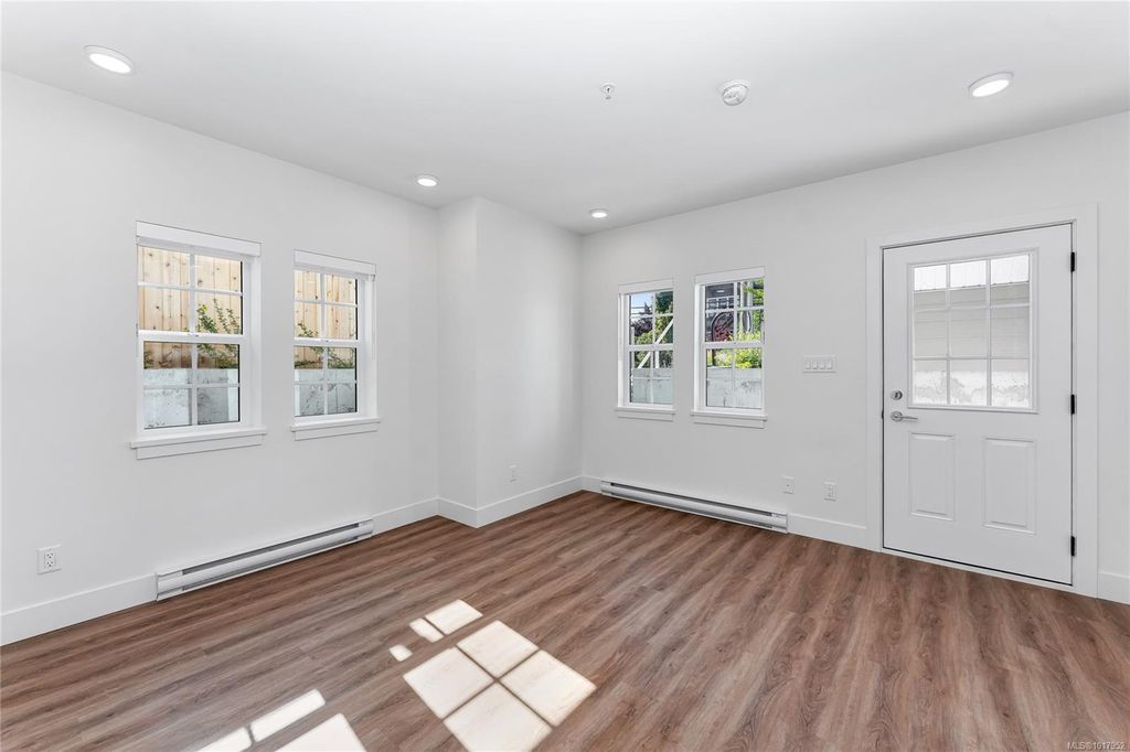 listing image 16043442951134658913