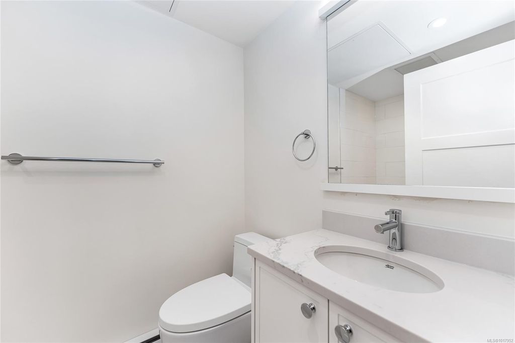 listing image 16048875048118702297