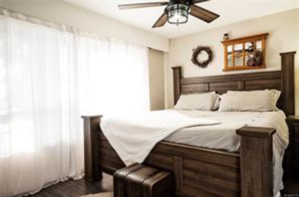 listing image 16046968554086933410