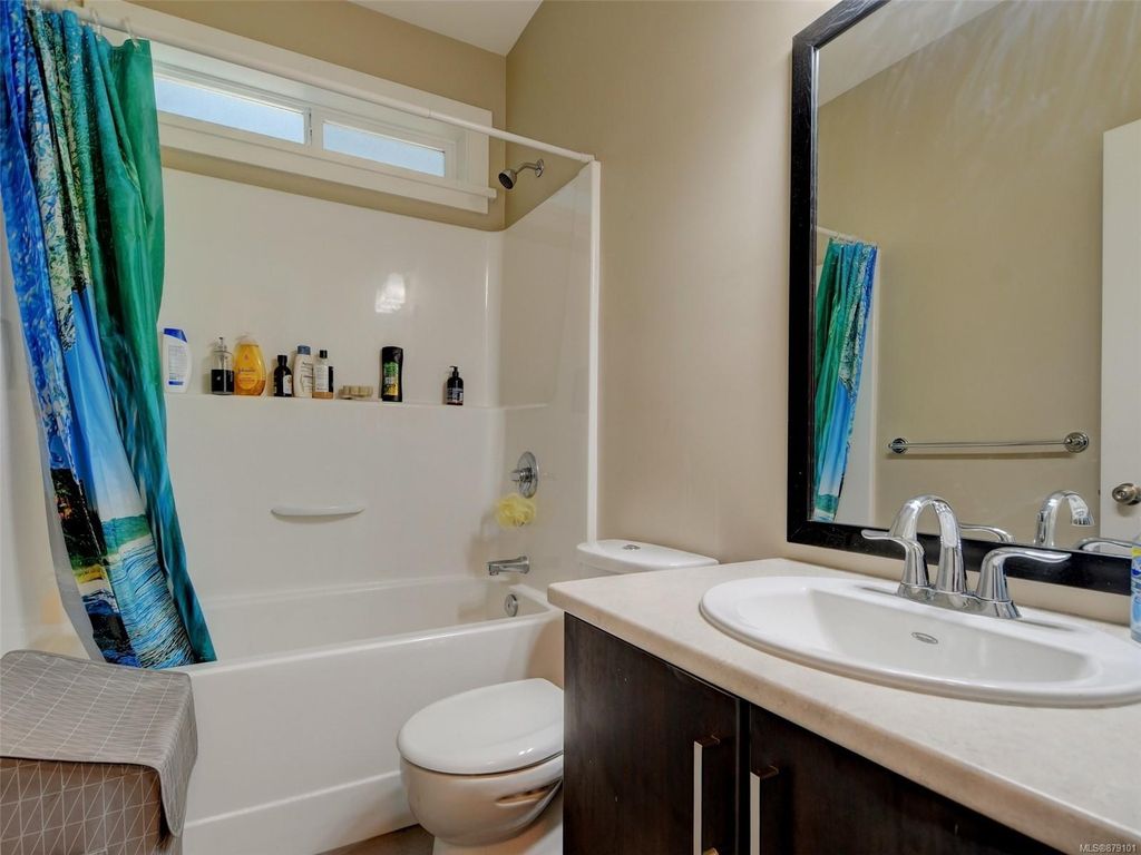 listing image 16049601460921917708
