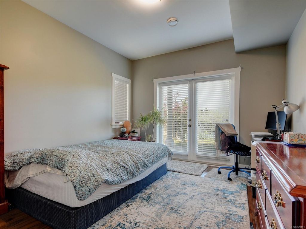 listing image 16043816201045886334
