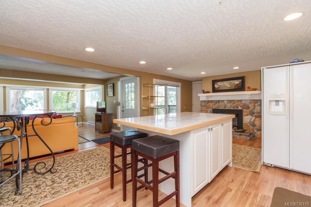 listing image 16041175569406762599