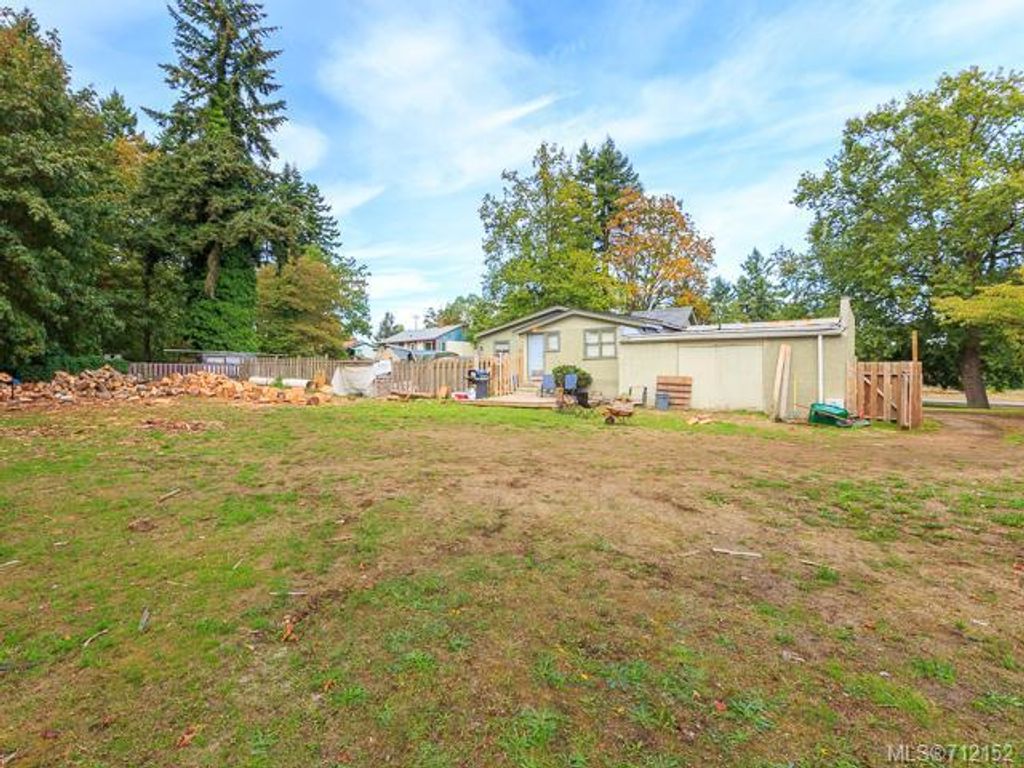 listing image 16047347480240357702