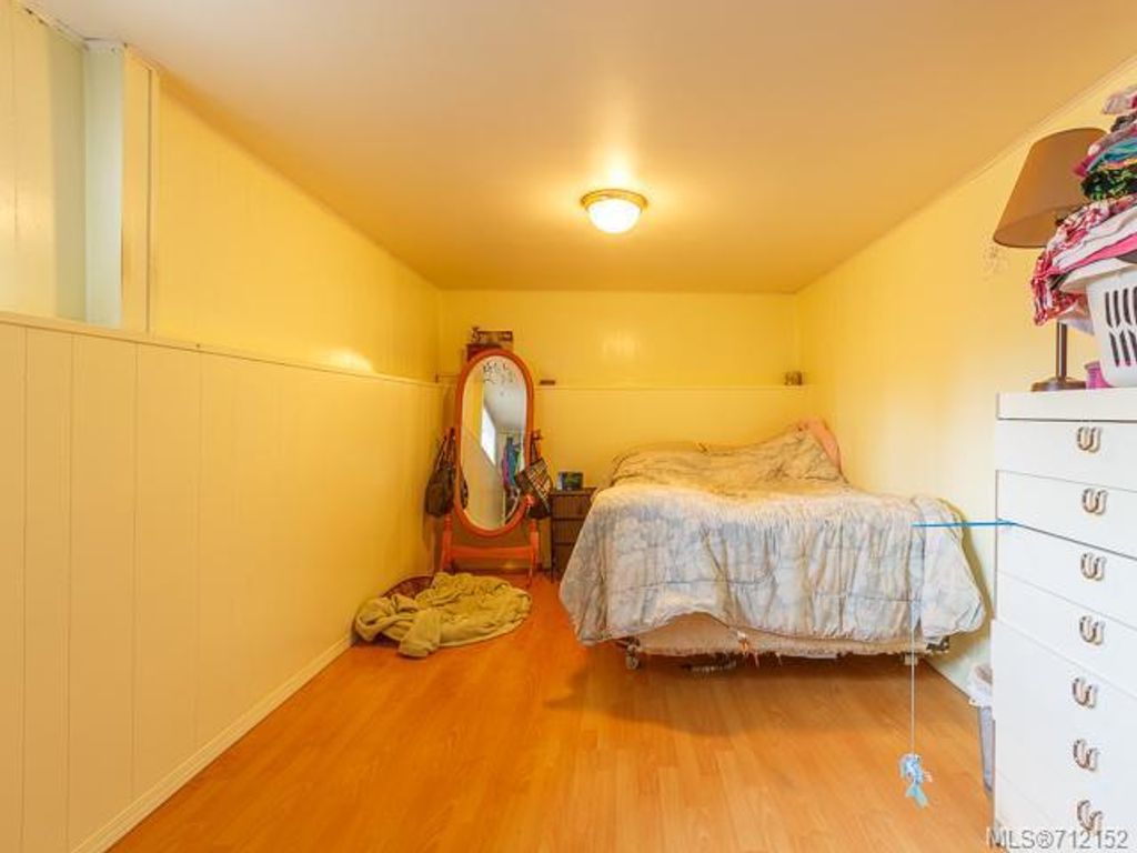 listing image 16044897007755594801