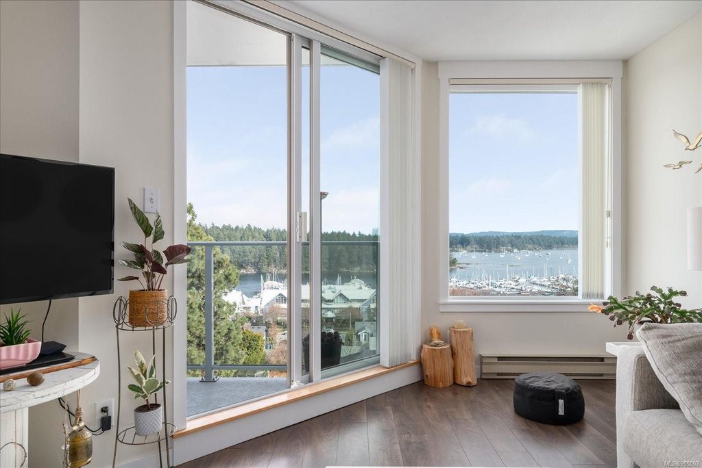 listing image 16044702904470346528