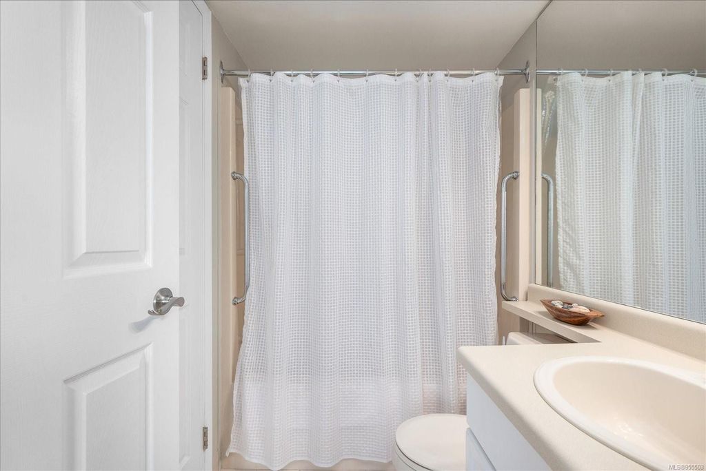 listing image 16044855805982096767