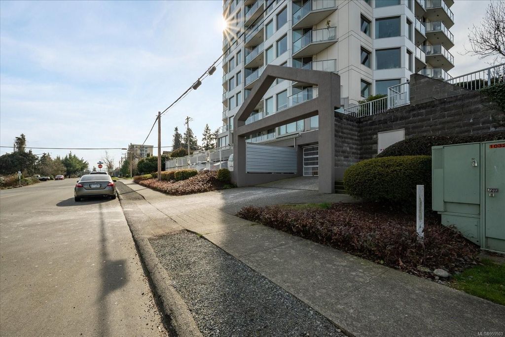 listing image 16049102645311204780