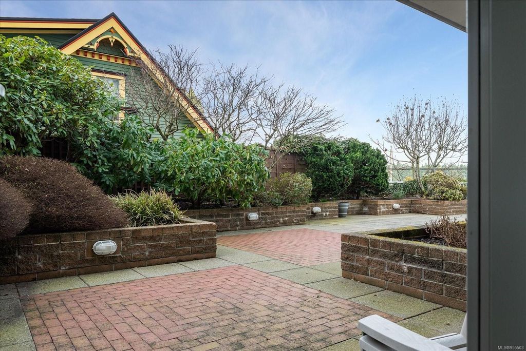 listing image 16043490588661347945