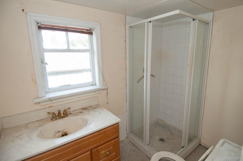 listing image 16046007172495500055