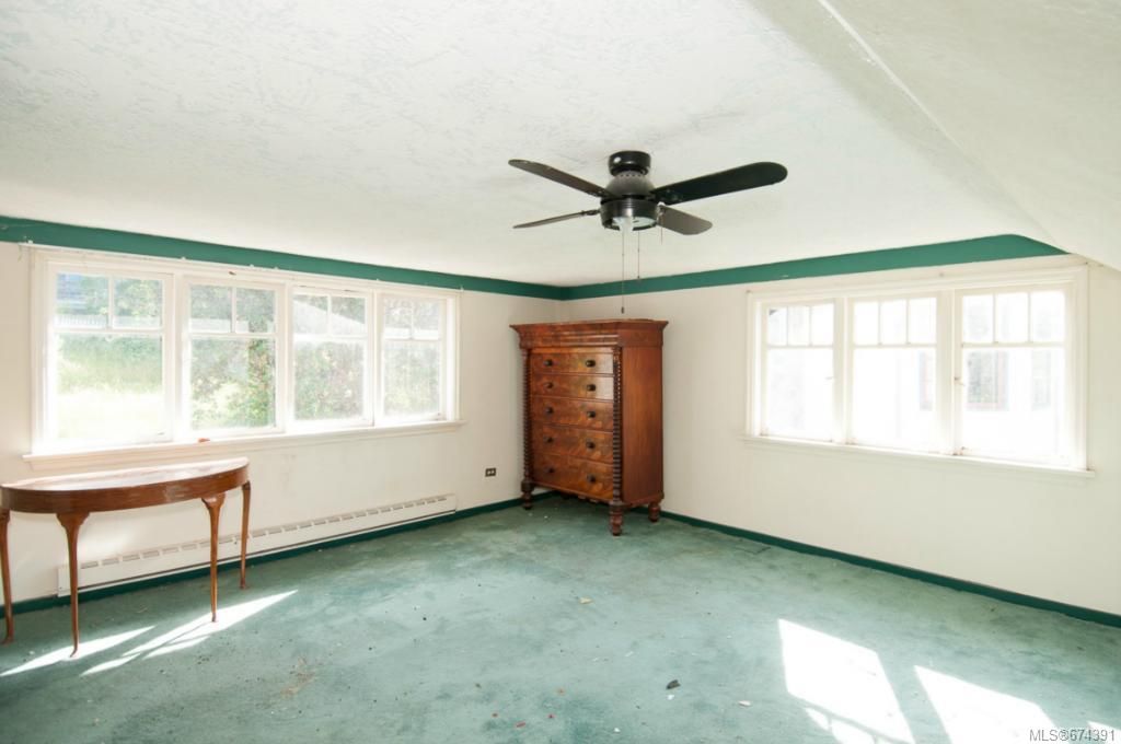 listing image 16040923511378475429