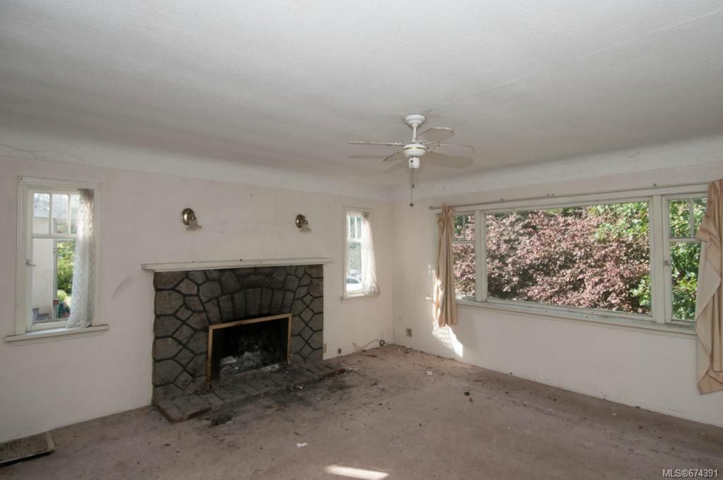 listing image 16044529465816431458