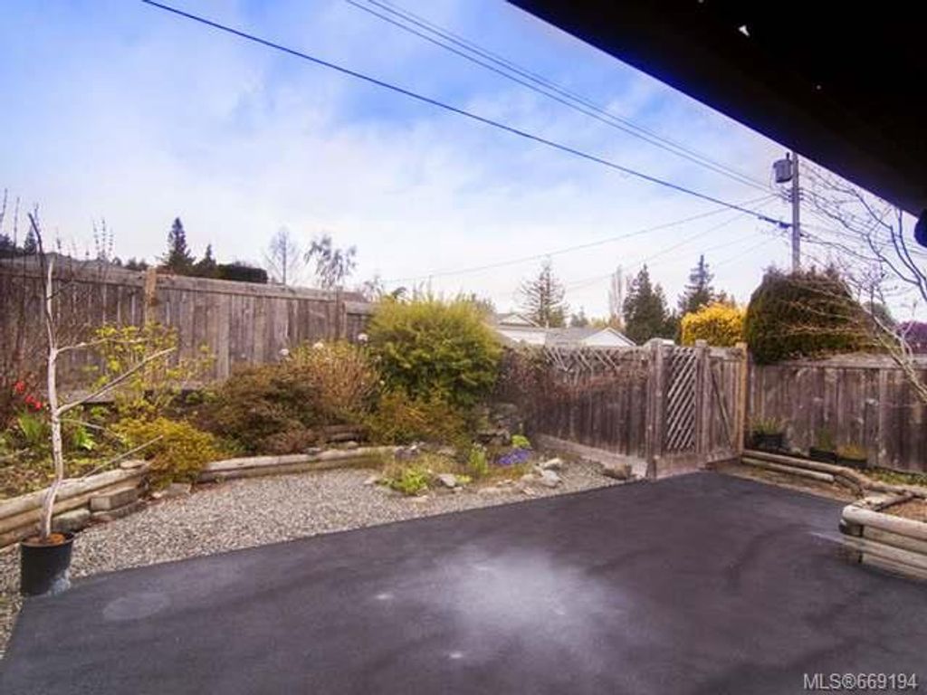 listing image 16041021952532722002