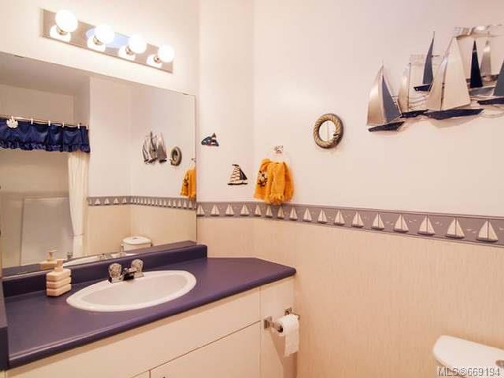 listing image 16044428121636549190