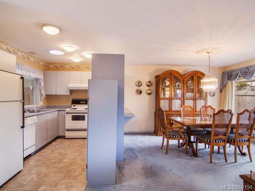 listing image 16044452488449266419