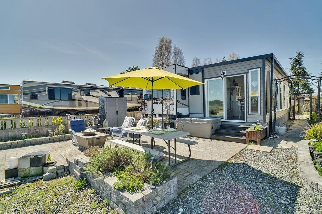 listing image 16046838238722086741