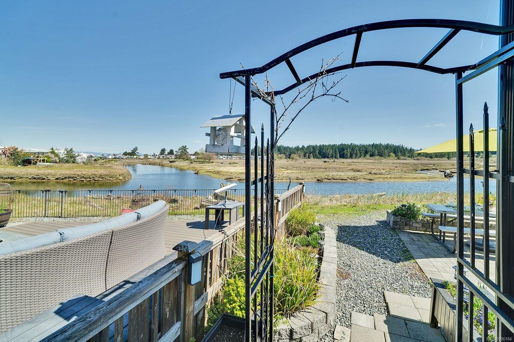 listing image 16042427818390308476