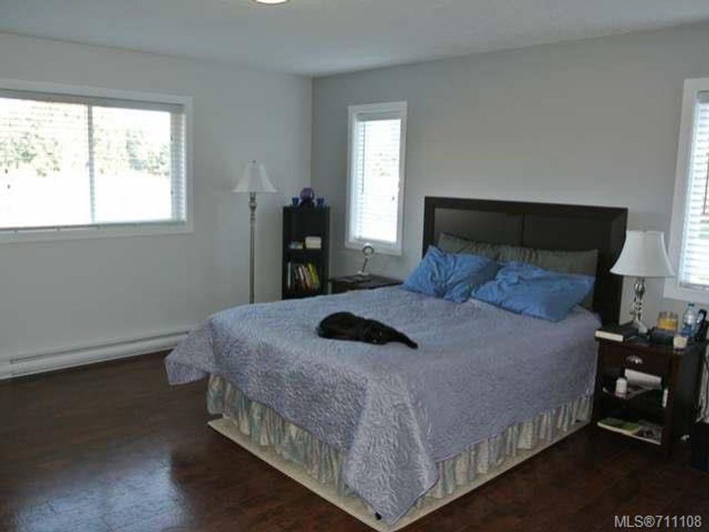 listing image 16041870423720005501