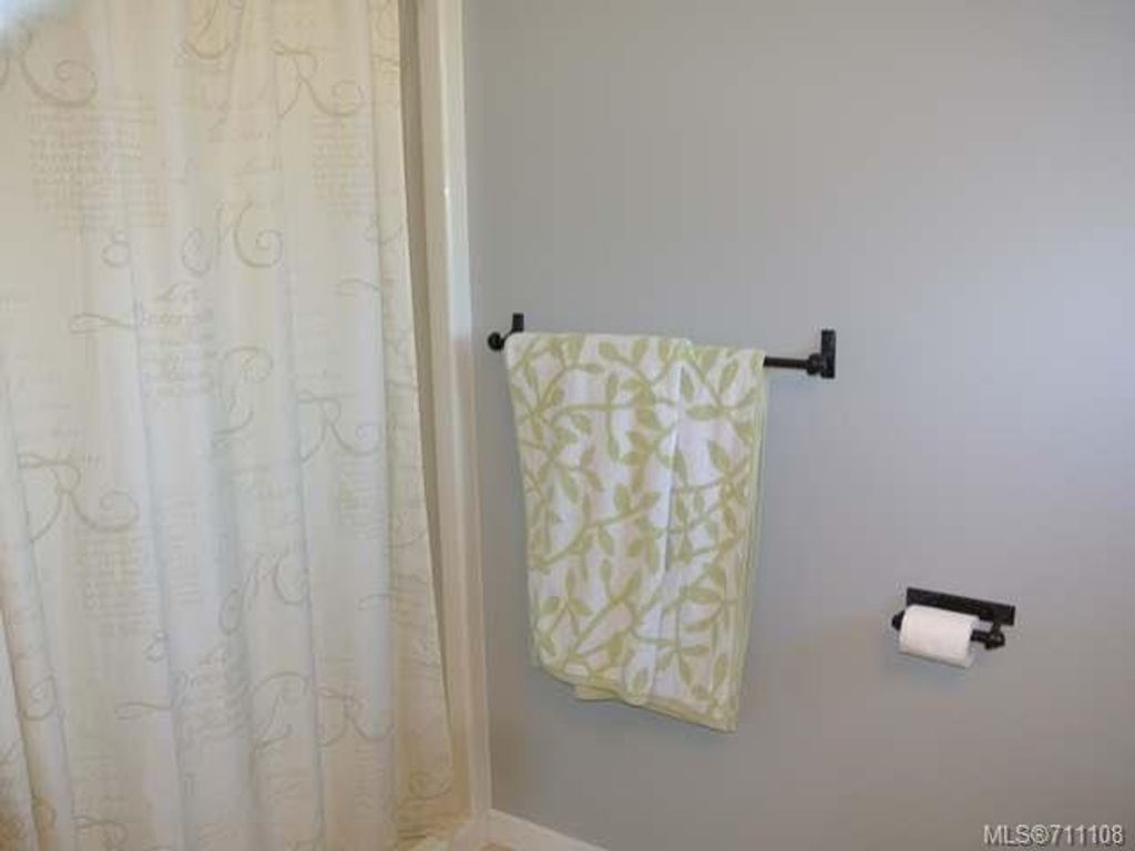 listing image 16045959955236876824