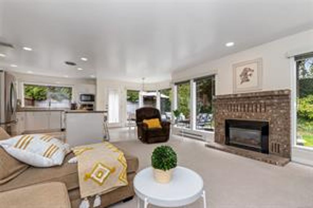 listing image 16046680554416572255